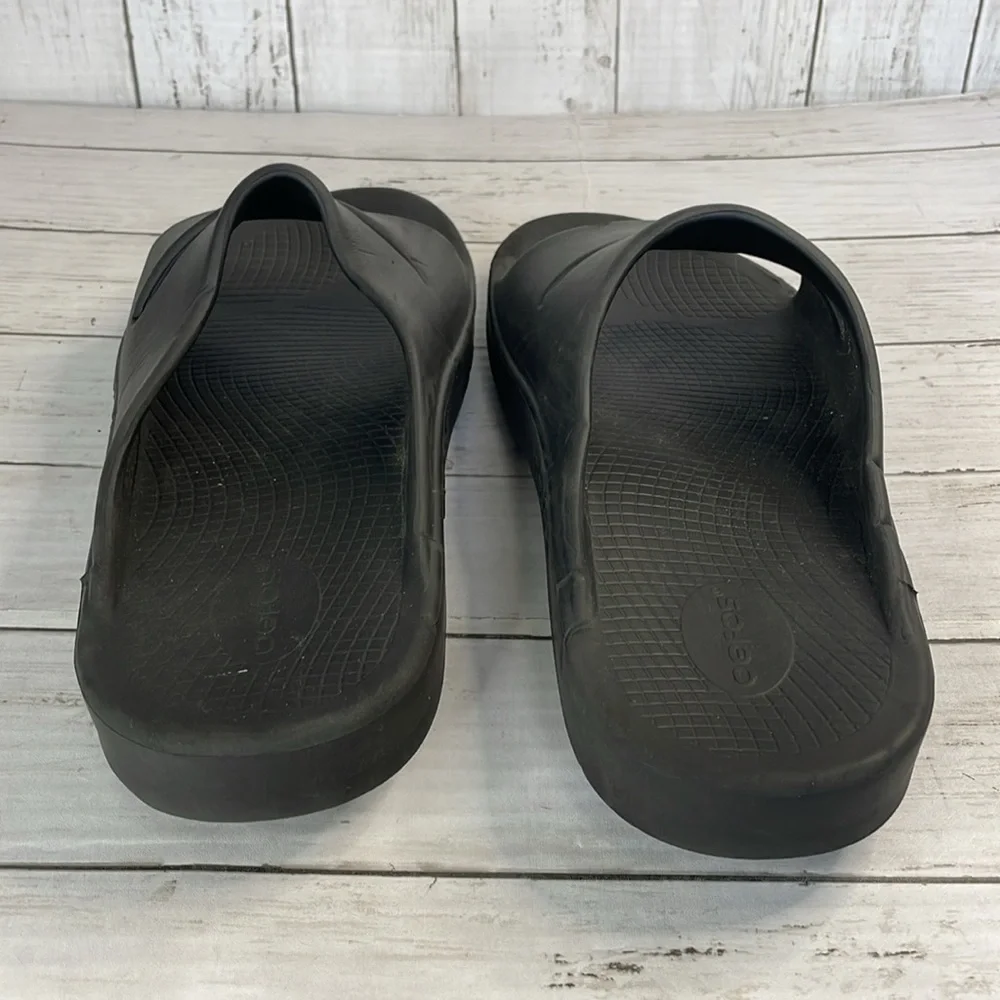 Oofos OOahh Slide Sandals